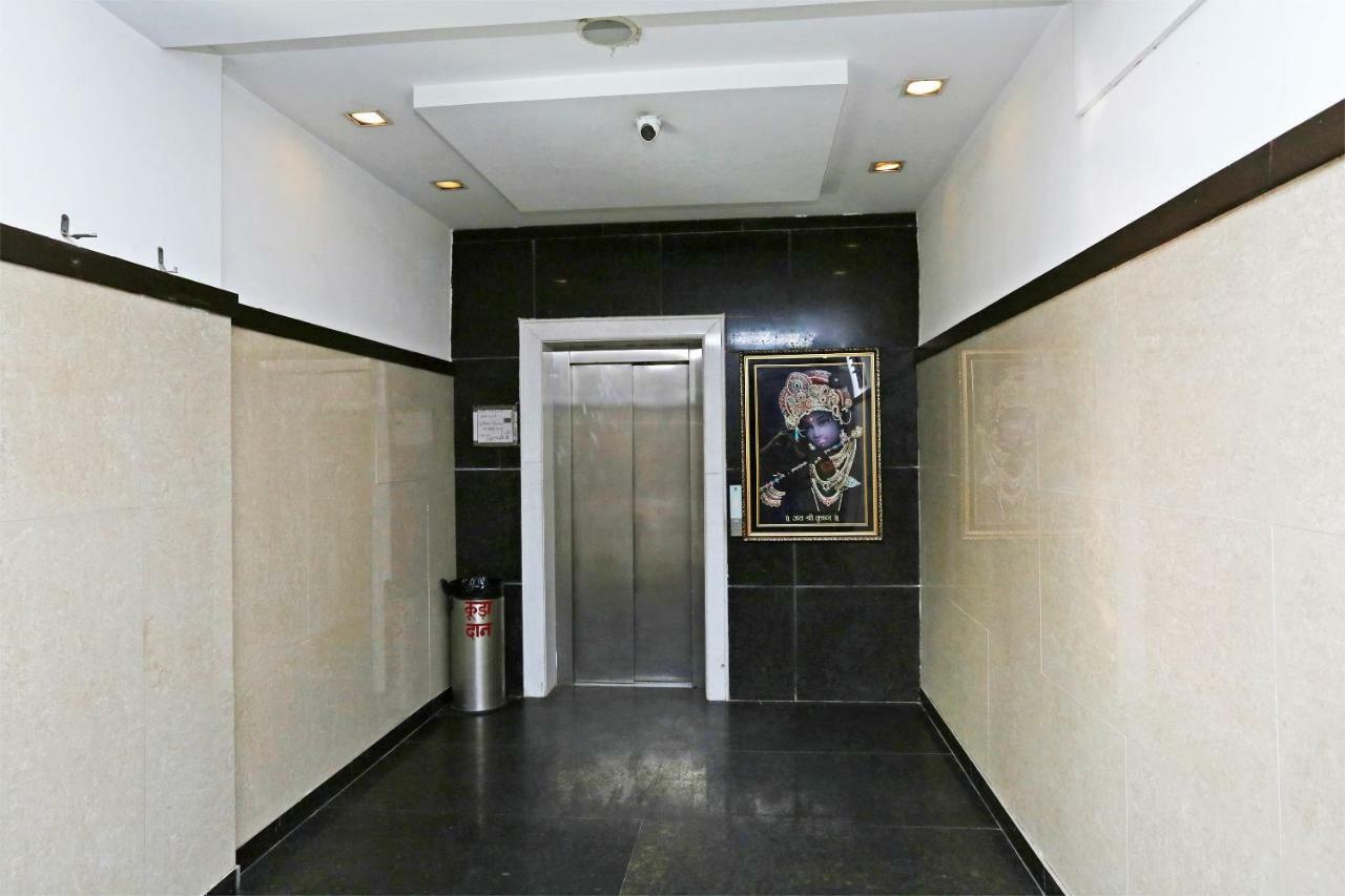 Hotel Oyo 13564 Near Prem Mandir Mathura Esterno foto