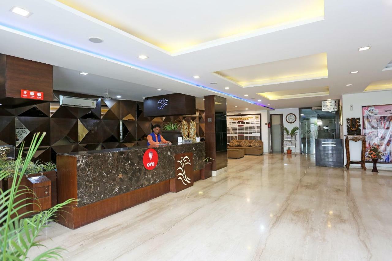 Hotel Oyo 13564 Near Prem Mandir Mathura Esterno foto